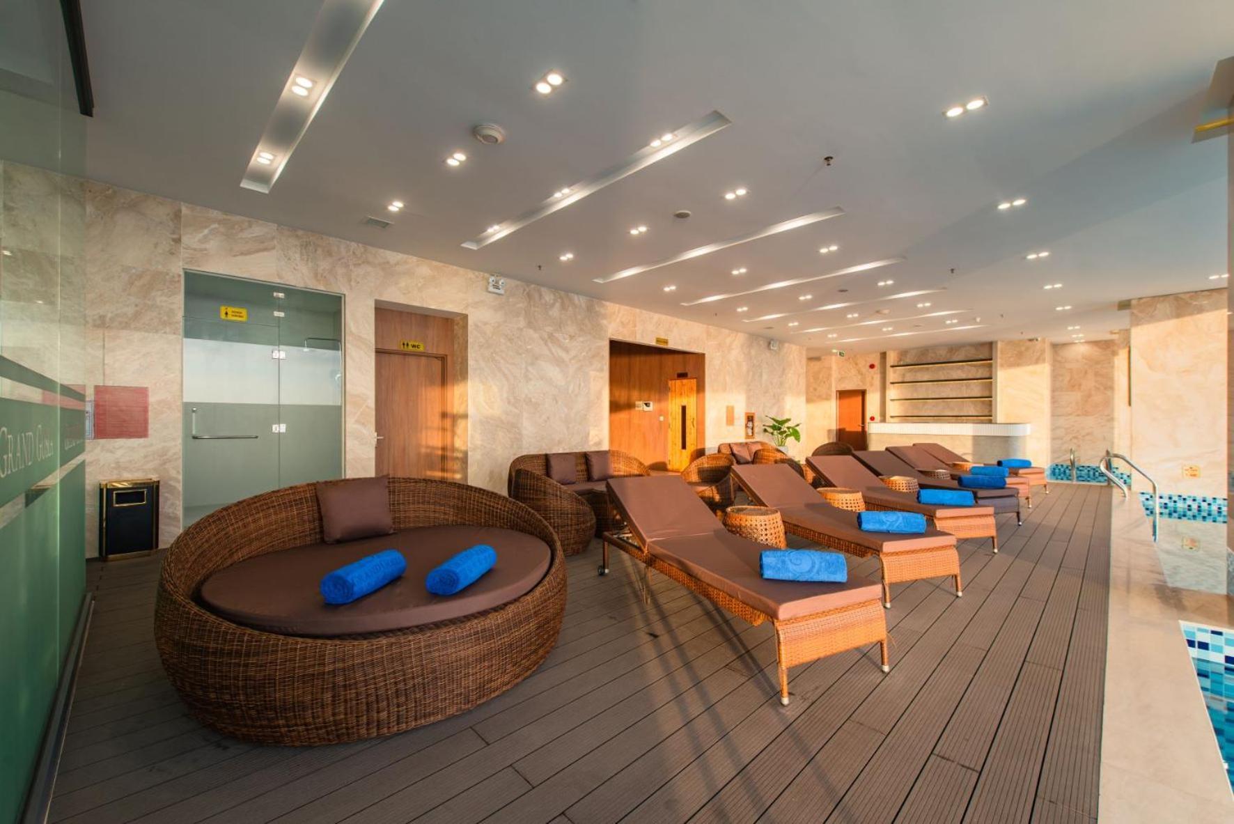 Grand Gosia Hotel Nha Trang Exterior photo